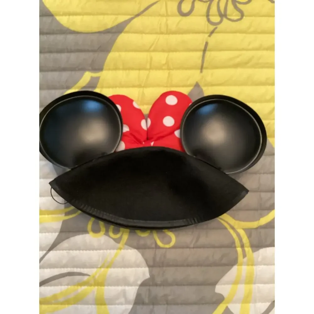NWOT Disney Parks Minnie Mouse Ear Hat Signature 